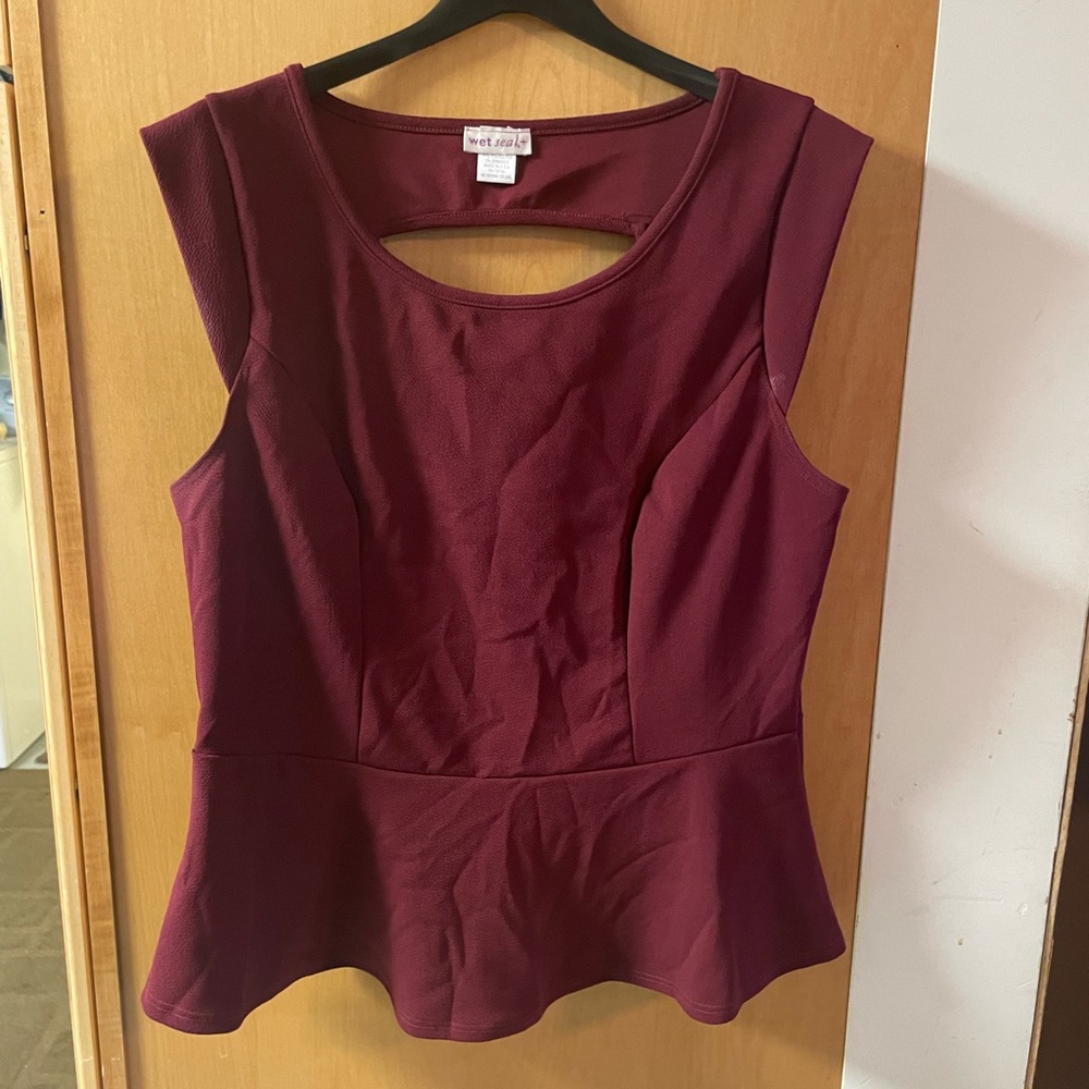 Maroon babydoll style too great condition